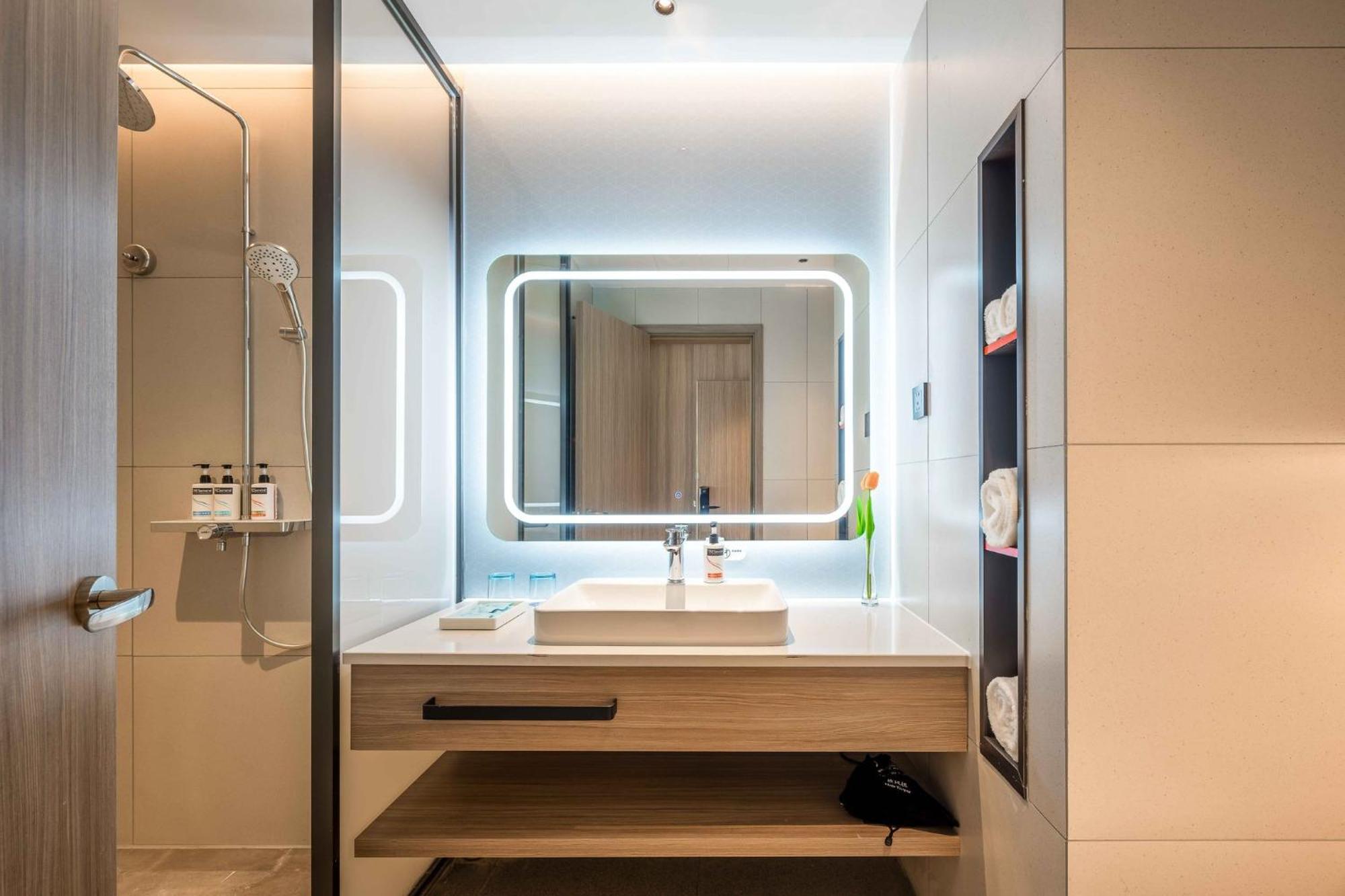 Holiday Inn Express Hangzhou Airport By Ihg Экстерьер фото